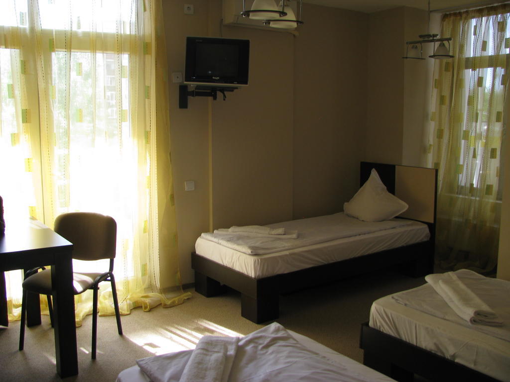 Hotel Babilon Bukarest Værelse billede