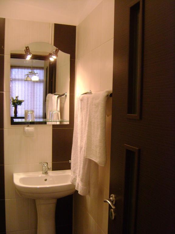 Hotel Babilon Bukarest Eksteriør billede